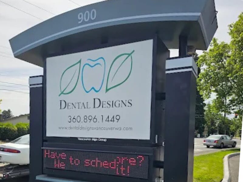 Monument / Pylon Signs